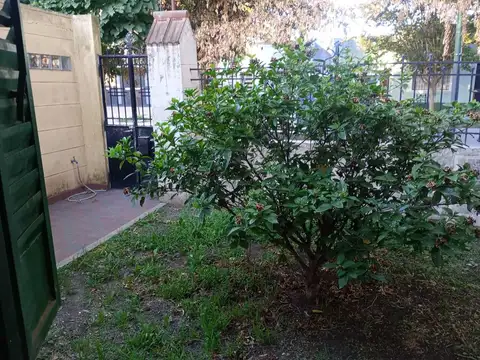 Casa en Venta en La Plata [Cod: 2852-88]