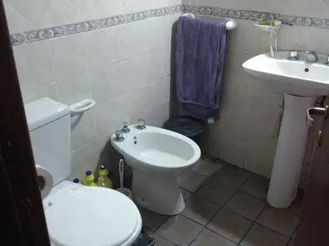 Casa en Venta con 4 cocheras
