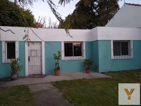 Casa en venta - 2 Dormitorios 1 Baño - 500Mts2 - Ituzaingó