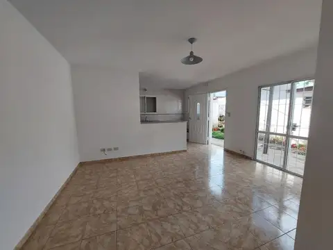 Departamento tipo Casa en 12 de Octubre 765