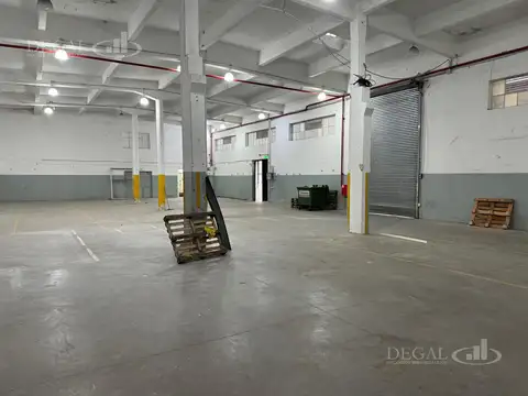 Galpon en Alquiler 15  mts Frente