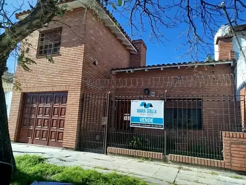 VENTA CASA LOTE 8,66 X 42,83 MTRS