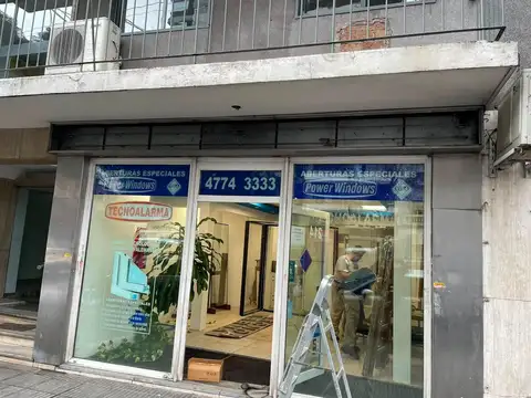 Local Av Cabildo 212 PB+ SSuelo (80m2 c/u) ALQUILA