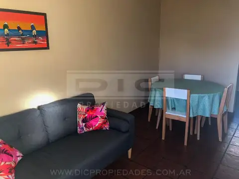 Fray Cayetano Rodriguez al 200 entre Eduardo Wilde y Thames