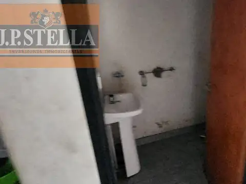 Local en Venta en Lomas del Mirador, USD 600.000