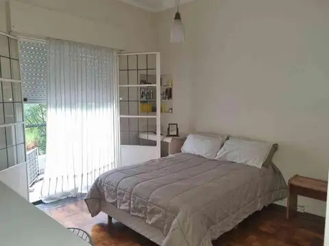 Depto Tipo Casa en Venta en Flores, USD 130.000