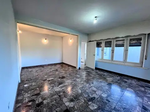 Depto Tipo Casa 4 ambientes con 1 baño