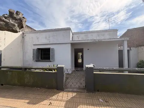 Casa en venta en Ezpeleta