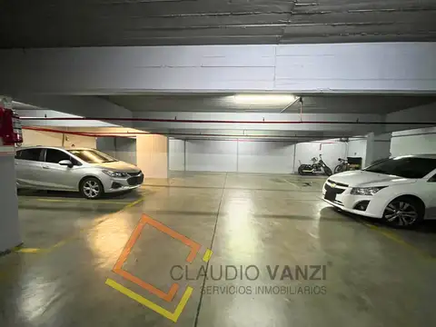 Venta – Cochera Fija y Cubierta Sobre Av del Libertador