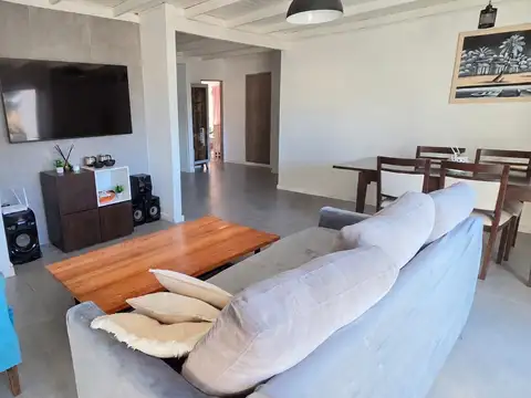Depto Tipo Casa en Venta en Ciudad Jardin del Palomar, USD 135.000