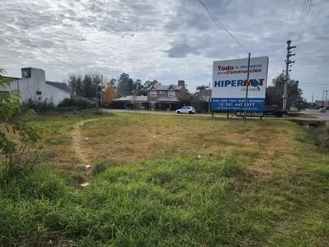 Avenida Arturo Illia al 600