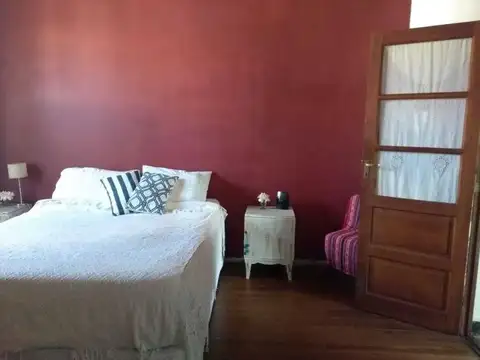 Alsina y Almirante Brown