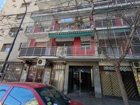 1 ambiente al frente Caballito