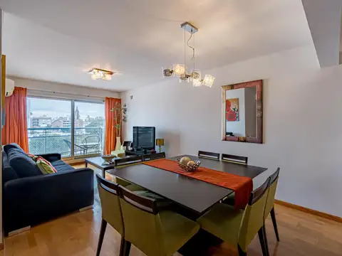 Departamento 6 ambientes con 2 baños