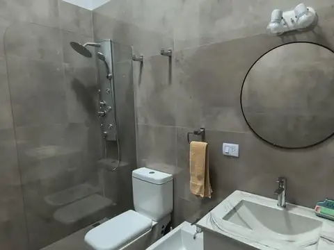 Aristóbulo Del Valle 1100, Piso PB