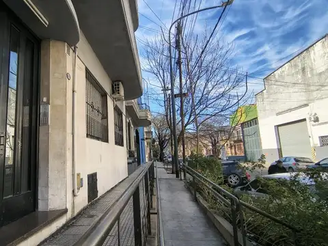 Depto Tipo Casa 2 ambientes con 1 baño