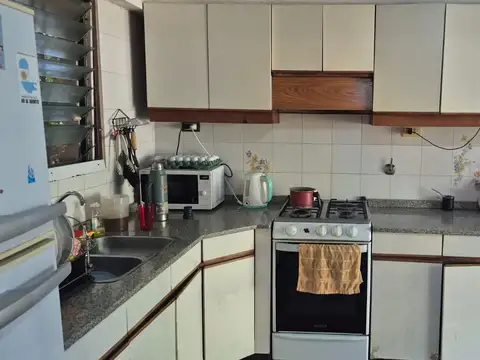 CASA EN VENTA 2 DORMITORIOS BARRIO ALVEAR