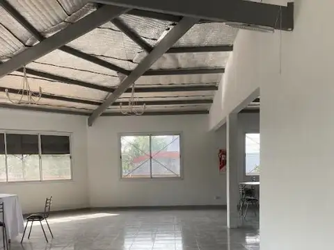 SALON DE FIESTAS EN VENTA