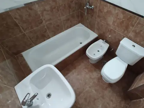 Departamento 3 ambientes con 2 baños