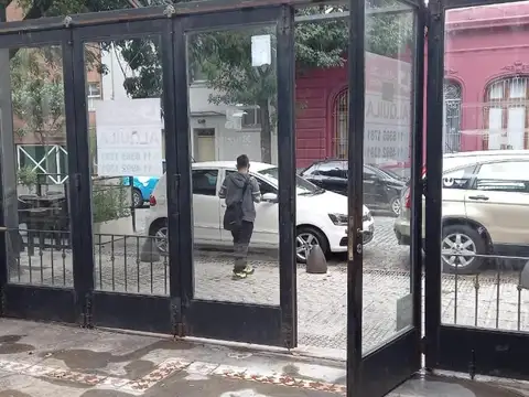 LOCAL COMERCIAL LO MEJOR DE CAÑITAS CON RENTA