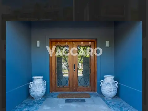 Casa 6 ambientes con 5 baños