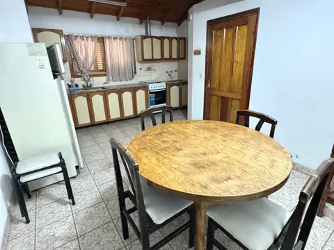 ALQUILER TEMPORARIO DEPARTAMENTO 4 AMBIENTES C/BALCÓN P/7 PERSONAS, CONSTITUCIÓN