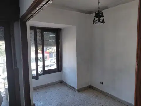 VENTA PH 4AMB VILLA PRIMERA CON BALCON A RECICLAR