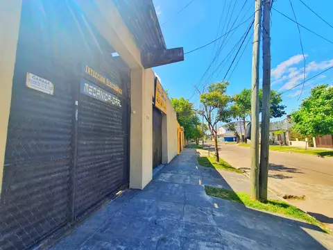 Galpon en Venta en Valentín Alsina, USD 135.000