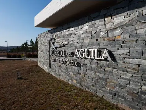 Puerto del Aguila Country Nautico