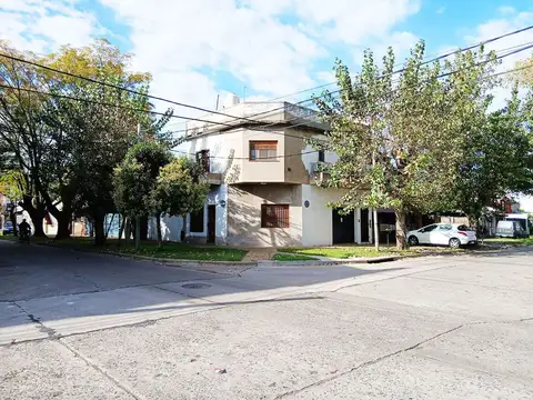 Depto Tipo Casa en Venta de 7 ambientes