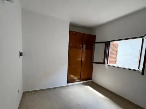 Jose Javier Diaz 1000, Piso 1