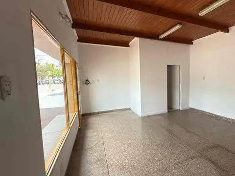 Avenida General Bartolomé Mitre 400