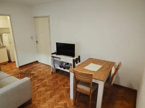 Oficina en Alquiler en Villa del Parque, $ 600.000
