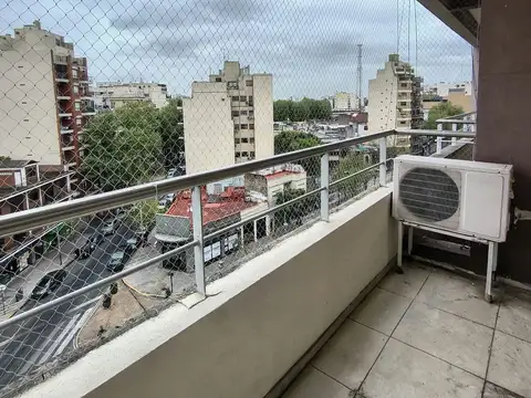 AQLUILER MONOAMBIENTE DIVISIBLE