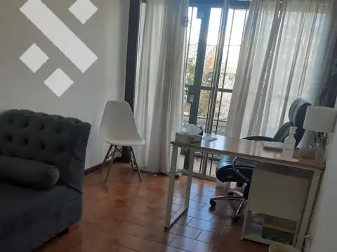 Oficina en Alquiler al Este