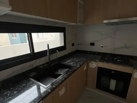Departamento 4 ambientes con 3 baños