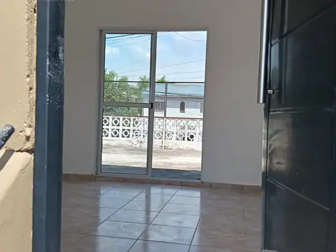 Depto Tipo Casa en Alquiler de 3 ambientes
