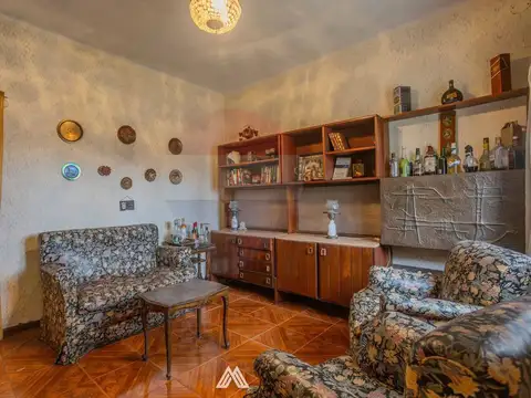SE VENDE CASA 3 DORM. MAS MONOAMB, MAS APARTAMENTO