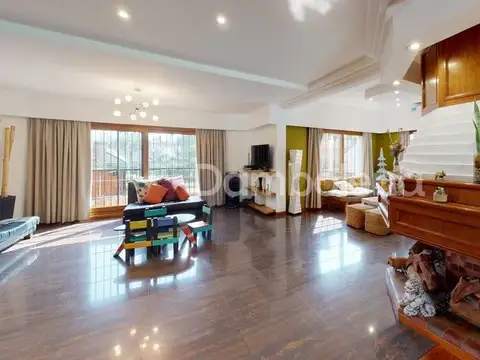 Casa 4 ambientes con 4 baños