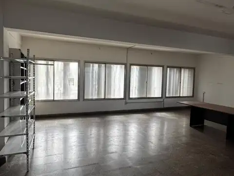 Oficina 2 ambientes con 1 baño
