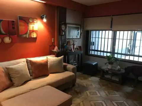 Depto Tipo Casa 5 ambientes con 3 baños