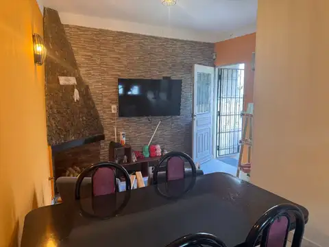 Depto Tipo Casa 3 ambientes con 1 baño