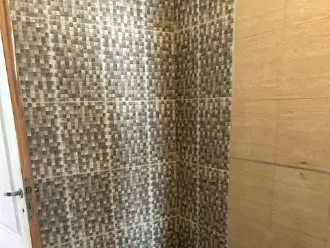 Dto Tipo Casa en PH Al Frente, San Antonio N°880 Temperley