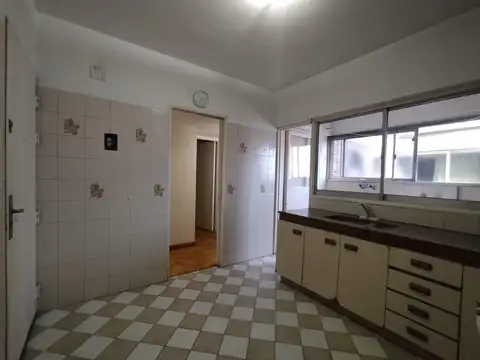 Departamento en Alquiler en Flores, $ 980.000