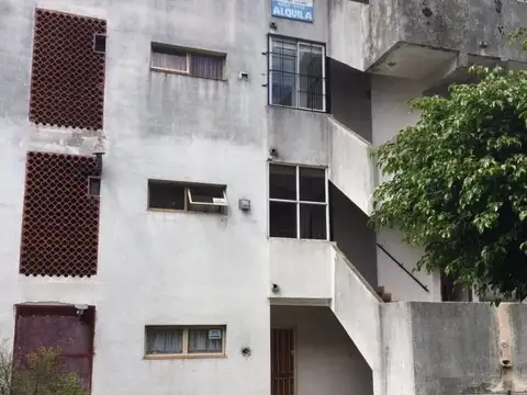 Lugones esq. Melvin Jones 900, Piso 3