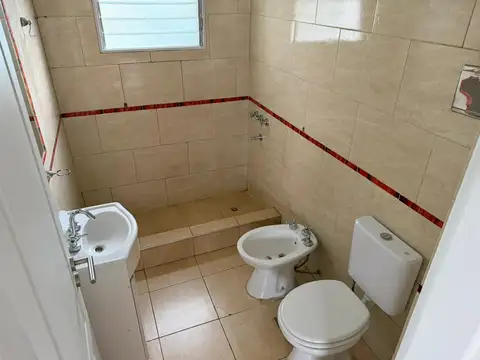 Depto Tipo Casa en Venta en Carapachay, USD 105.000