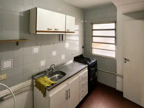 Depto Tipo Casa en Alquiler en Barrio Parque, $ 700.000