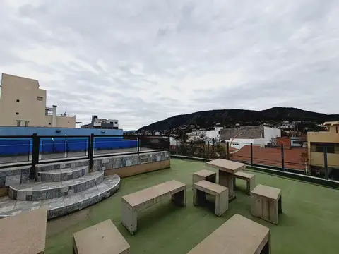 VENTA DEPTO MONOAMB CENTRO CARLOS PAZ PILETA