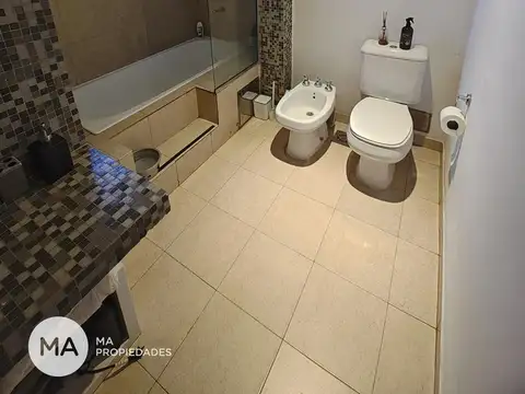Casa 2 dormitorios con quincho - 3 de Febrero 3700 - Echesortu - Rosario | Venta