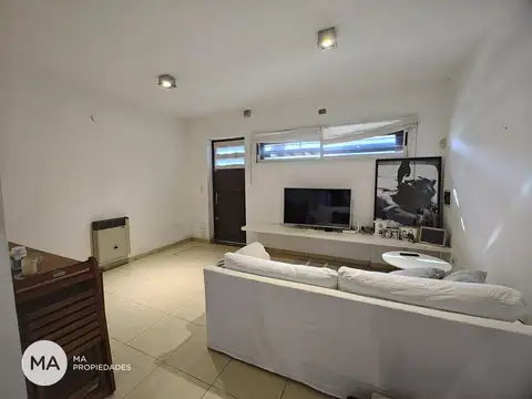 Casa 2 dormitorios con quincho - 3 de Febrero 3700 - Echesortu - Rosario | Venta